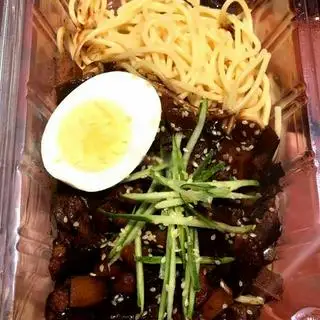 MỲ TƯƠNG ĐEN HÀN QUỐC - JAJANGMYEON - 59.000 ₫ tại Tứ Đại Mỹ Nhân - Miến Trộn Hàn Quốc - Quang Trung