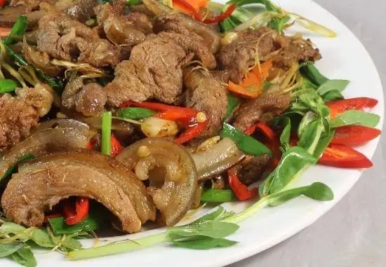 Hình ảnh Cơm thịt lợn mường xào xả ớt