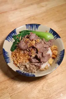 Hình ảnh Cơm trộn bò xào tiêu đen