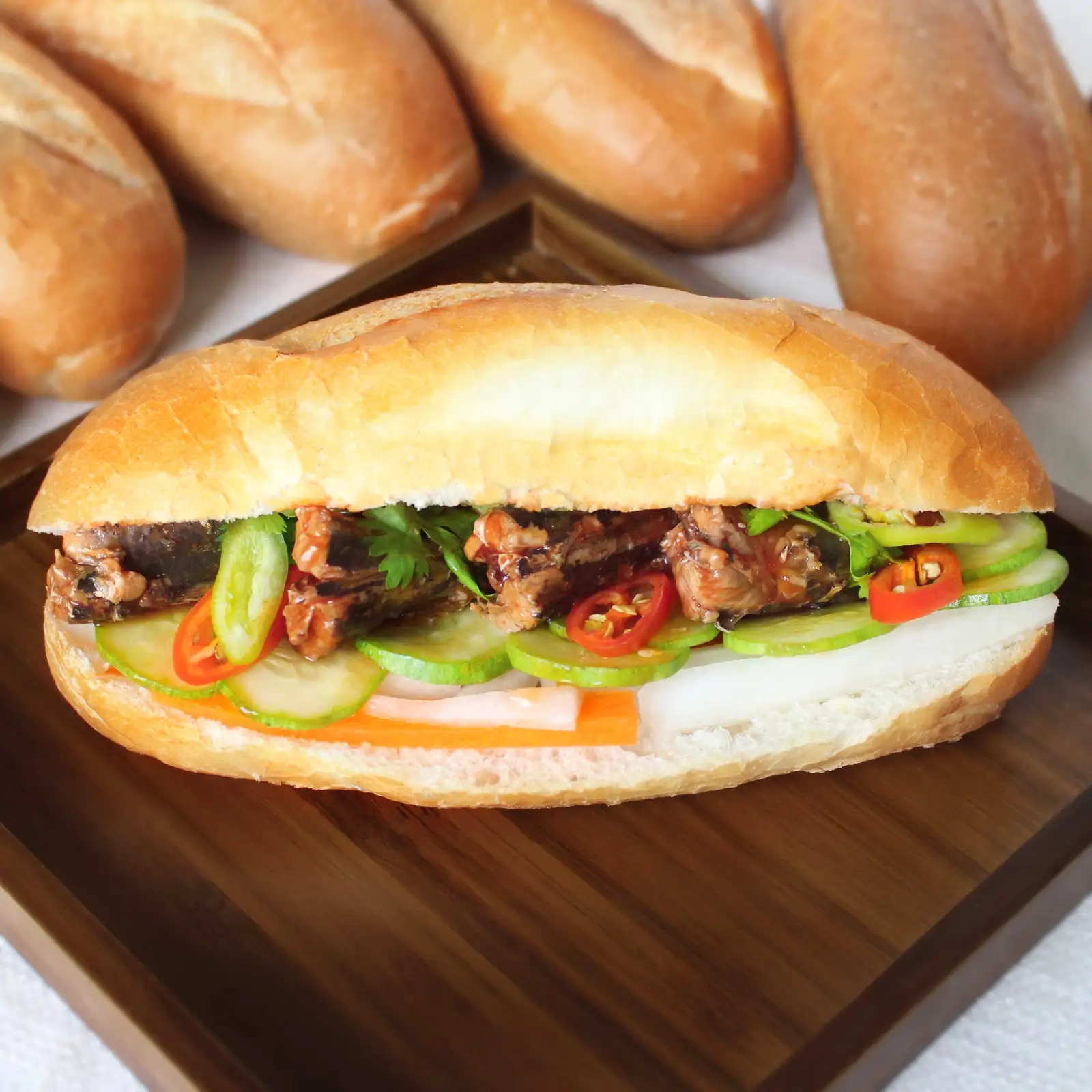 bánh mì cá mòi - 37.000 ₫ tại Bánh Mì - Xôi Gà 56 - Trịnh Đình Trọng