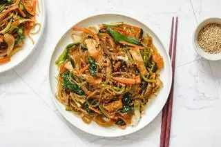 Hình ảnh Miến trộn Hàn Quốc