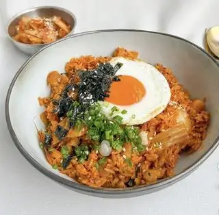 Hình ảnh Cơm chiên kim chi bò