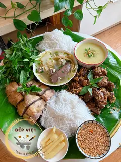 Hình ảnh Ngan tổng hợp nửa con cháy tỏi - nửa con luộc