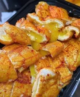 Hình ảnh Combo 2 bánh mì muối ớt
