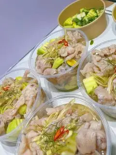 Hình ảnh Chân Gà Sả Tắc size M (6-8 Chân)