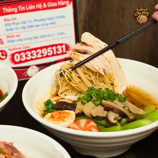 Hình ảnh Mì gà xé trứng hồng đào ( Thảo Mộc)