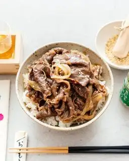 Hình ảnh Cơm Bò Hầm - Gyudon