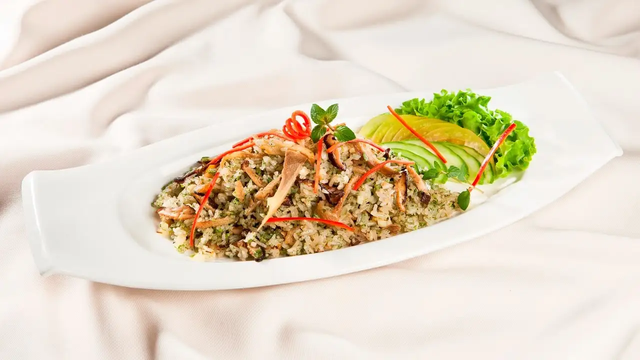 CƠM CHIÊN NẤM TƯƠI - 80.000 ₫ tại Tiệm Chay Thong Thả - Hòa Hảo