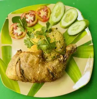 Cơm gà xối mỡ da giòn - 65.000 ₫ tại Cơm Gà Bao Bao - Cao Lỗ