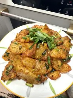 Hình ảnh Khoai trộn tê cay 