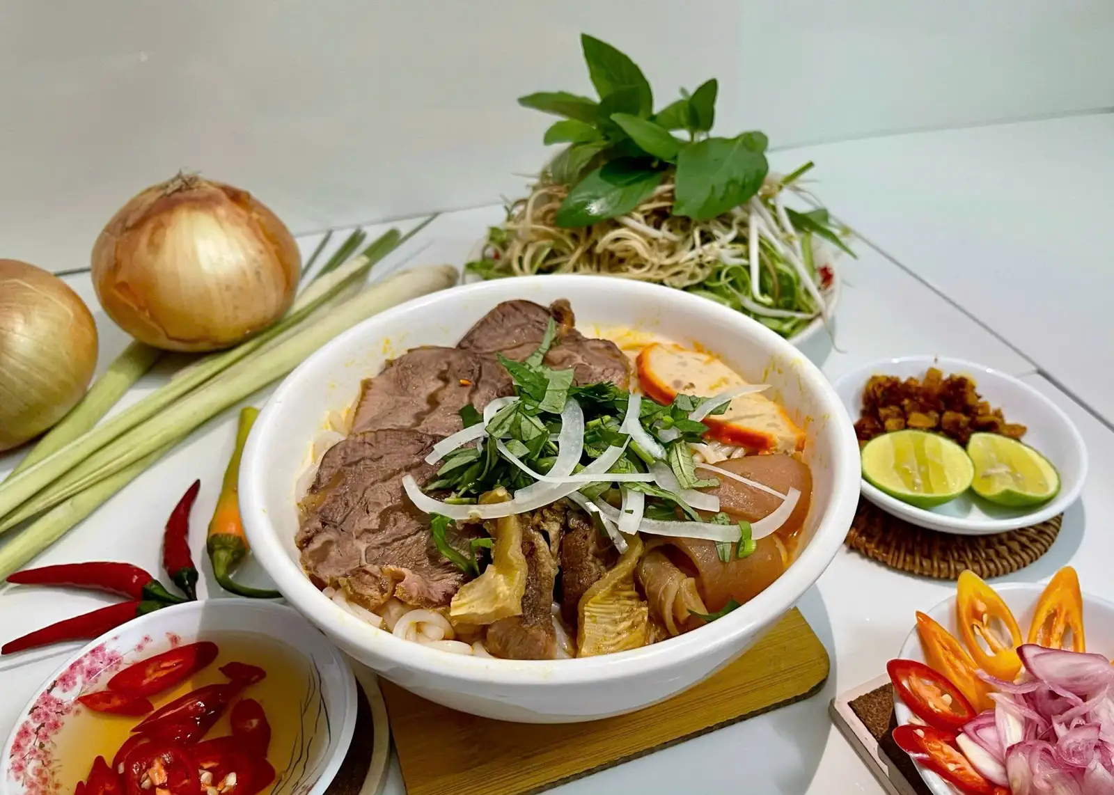 22 - Bún bò nạm bò - tái bò - 61.500 ₫ tại Bún Bò Ba Chi - Bún Bò Huế - Huỳnh Tấn Phát