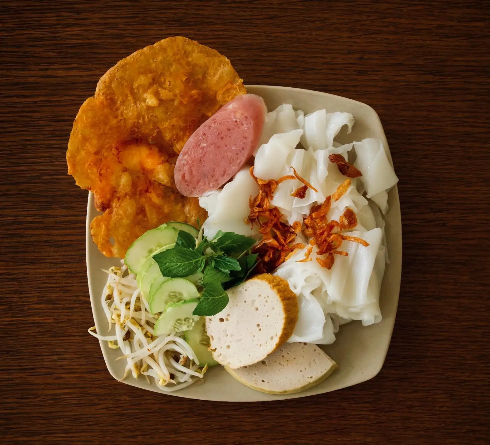Bánh ướt nóng truyền thống  - 42.000 ₫ tại Bánh Cuốn Nóng 94 & Cafe Song Anh - Trương Gia Mô