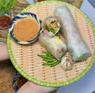 Hình ảnh Bánh cuốn Tây Sơn 1 cuốn kèm nước chấm