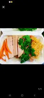 Xôi mặn thịt chả đặc biệt - 28.000 ₫ tại Bánh Mì Hà Nội 289