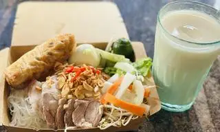 Hình ảnh Bún đầy đủ+ Sữa đậu- 68k