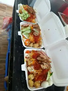 Hình ảnh bánh mỳ nướng mật ong full topping 