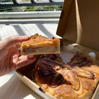 Bánh chuối nướng bơ - Ngọt vừa mát lạnh - 149.000 ₫ tại Sonia's Bakery - Bánh chuối nướng bơ - Nguyễn Văn Thương