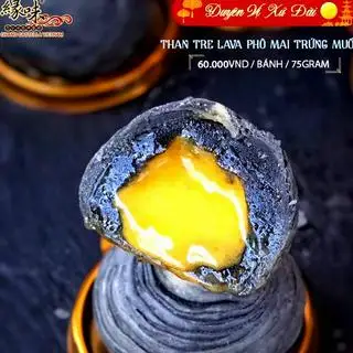 Bánh than tre lava phô mai trứng muối - 65.000 ₫ tại Uncle Lu’s Cheesecake - Bánh Phô Mai Nhật Bản & Bánh Kem Sinh Nhật - Sư Vạn Hạnh