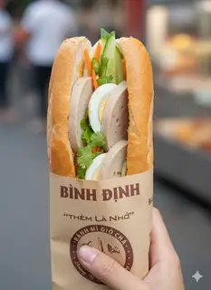 Bánh mì chả lụa trứng luộc - 30.000 ₫ tại Bánh Mì Bình Định - Bùi Văn Ba