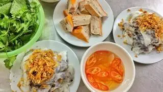 Hình ảnh Bánh Cuốn Chả Quế