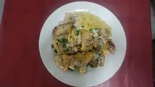 Bột chiên tóp mỡ 2 trứng  - 52.000 ₫ tại Quán Ăn 4A - Nui, Mì Xào & Bột Chiên - Đường 15