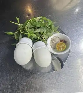 Hột Vịt Lộn Luộc - 2 Trứng  - 30.000 ₫ tại Chè Thái Sữa - Đoàn Văn Bơ