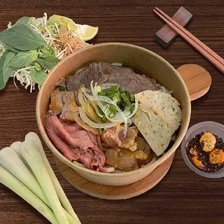 Bún bò Huế đầy đủ - 89.000 ₫ tại Bún Bò Huế O Hương - Bàn Cờ