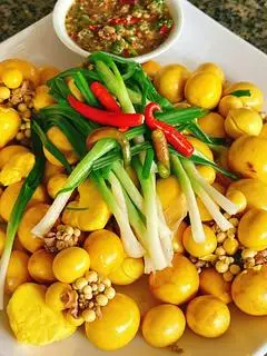 Trứng non hấp hành - 125.000 ₫ tại GÀ Ủ MUỐI & GÀ HẤP - MẸ BẮP BƠ - Lê Đức Thọ