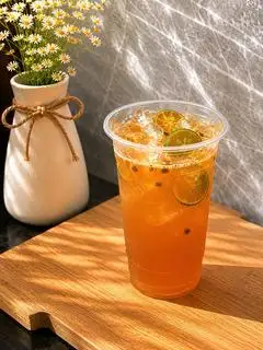 Hồng trà tắc - chanh dây - 28.000 ₫ tại Măm Mi - Cô Giang