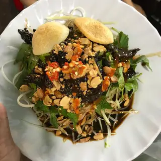 GỎI KHÔ BÒ HỘP LỚN  - 50.000 ₫ tại Tố Tố Quán - Súp Cua, Gỏi Đu Đủ & Ăn Vặt - Tổng Lung