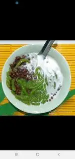 Chè đậu đỏ bánh lọt - 37.000 ₫ tại Chè Dừa Thái Lan Cô Quyên
