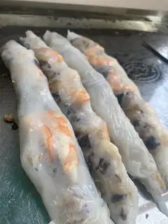 Một cây bánh cuốn thường thêm - 15.000 ₫ tại Bình Lợi Quán - Bánh Cuốn - Phạm Vấn