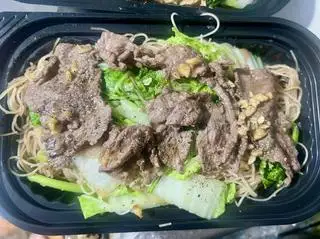 Bún gạo xào bò - 65.000 ₫ tại Nui Xào & Mì Xào Bò 145 - Đề Thám