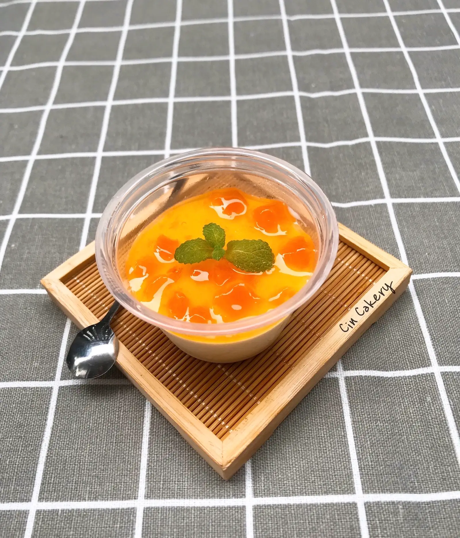 Panna Cotta Đào - 24.000 ₫ tại Cin Cakery - Bông Lan Trứng Muối & Bánh Ngọt