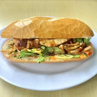 Bánh mì thịt nướng chay - 32.000 ₫ tại Ẩm Thực Chay Tâm An - Đường Số 7