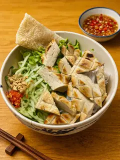 Bún trộn nem nướng - 53.000 ₫ tại Nem Nướng Hà My - Bánh Hỏi, Bún Mắm Nêm & Tré Trộn - Nguyễn Kiệm