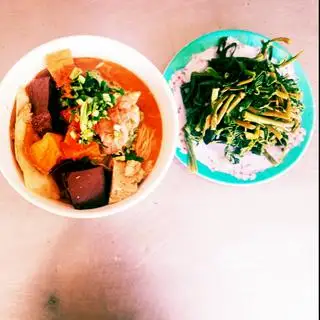 Hình ảnh canh bún cua giò heo 