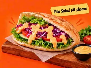 Hình ảnh Bánh mì Pita salad sốt phô mai
