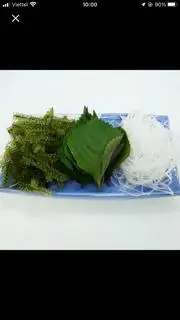 Rong nho tươi, lá tía tô Nhật, củ cải bào - 39.000 ₫ tại  Sushi Tokyo Sachi - Trần Quang Khải