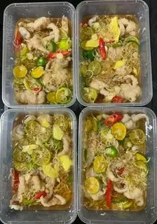 Hình ảnh Chân gà ngâm sả tắc 