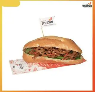 Hình ảnh Bánh mì nhiều chả cá