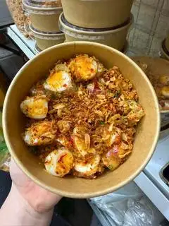 Bánh tráng cuốn trứng lòng đào trộn - 35.000 ₫ tại Bánh Tráng Trộn & Trà Trái Cây - Tiệm Nhỏ Mẹ Van - Phạm Văn Đồng
