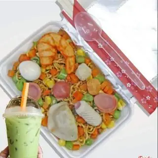 Hình ảnh Mì trộn thập cẩm + Trà Sữa Thái 