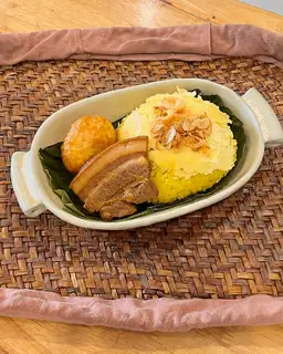 Hình ảnh Xôi Xéo Thịt Kho, Trứng Kho