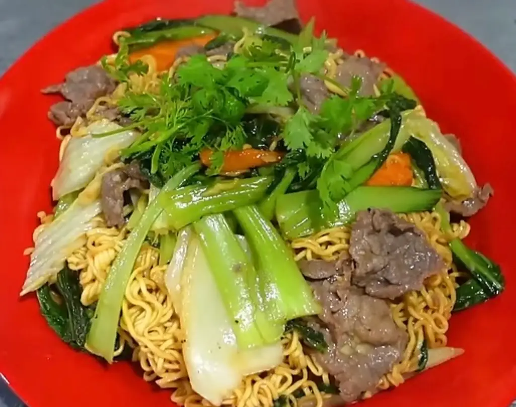 Hình ảnh Mì xào bò