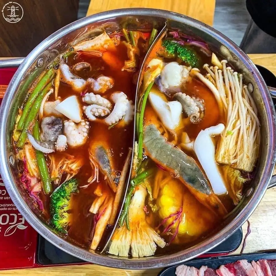 Hình ảnh Lẩu Kim Chi Hải Sản