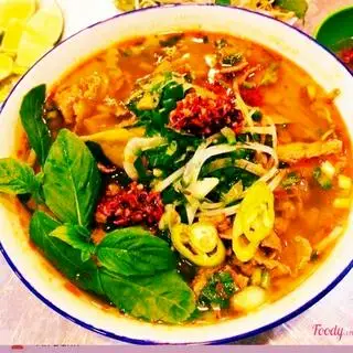 Bún bò Huế gầu bò - chả - 58.000 ₫ tại Bún Bò Huế & Bún Mọc Bình Hưng - Quốc Lộ 50