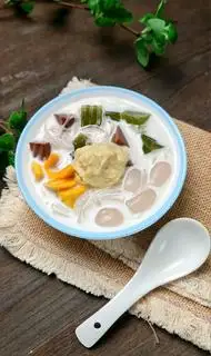 Hình ảnh chè Thái sầu riêng full topping