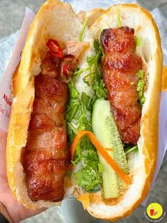 Bánh mì Pate + nem nướng - 35.000 ₫ tại Xôi - Bánh Mì - Ngonn - Trần Văn Đang