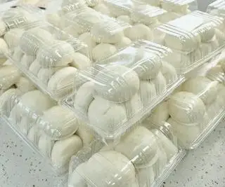 Hình ảnh Bánh Bao Nhân Cốm Dừa (Hộp 10 chiếc)
